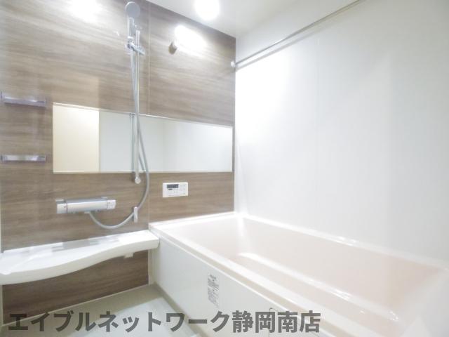 バス・シャワールーム　日々の疲れを癒すお風呂付です