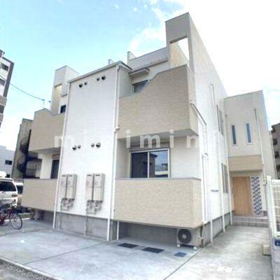 【熊本市中央区本山のアパートの建物外観】