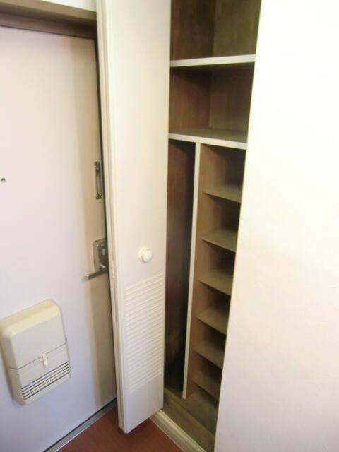 玄関　★お問い合わせはタウンハウジングまで★