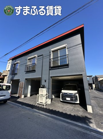 【Garage Villa 西岡崎の建物外観】