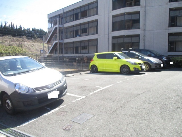 【セピアコート平城山の駐車場】