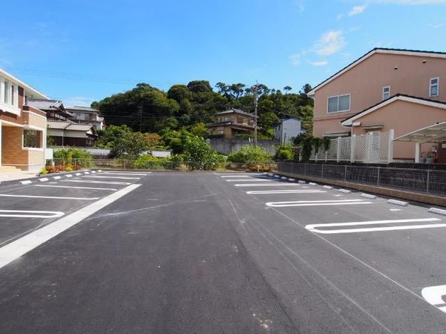 【遠賀郡岡垣町野間のアパートの駐車場】