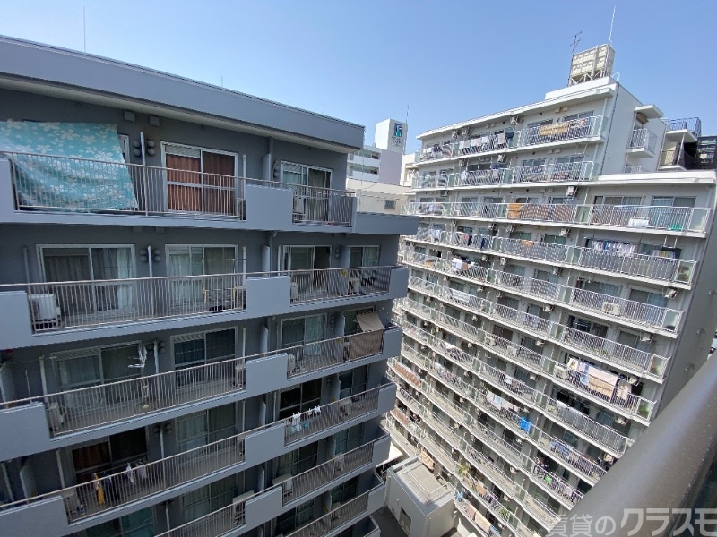 眺望　３方向ともマンションの住宅地です