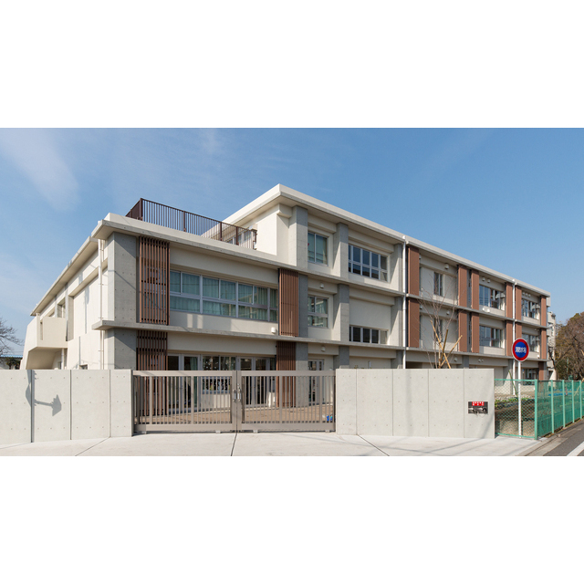 小学校　喜多見小学校（小学校）まで240m