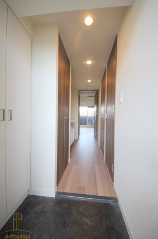 玄関　プレサンス天神橋ラ・デュアル