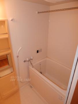 バス・シャワールーム　追焚と乾燥機能完備