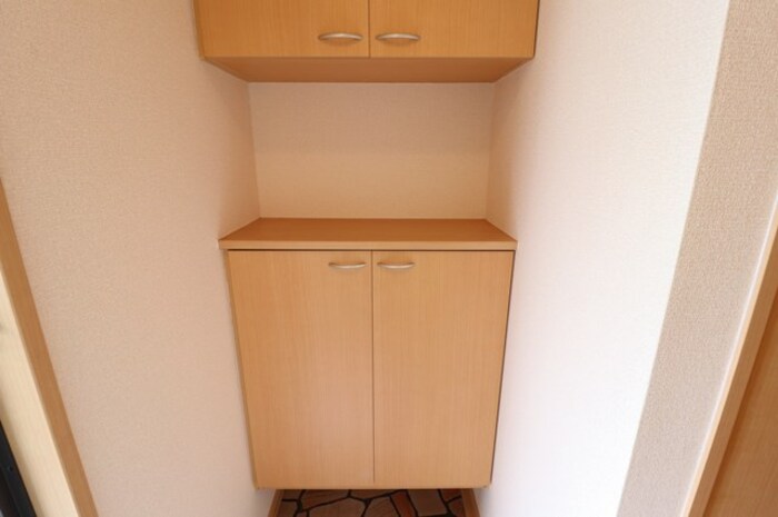 玄関　シューズボックス