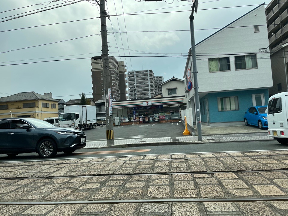コンビニ　セブンイレブン熊本新町3丁目店（コンビニ）まで220m