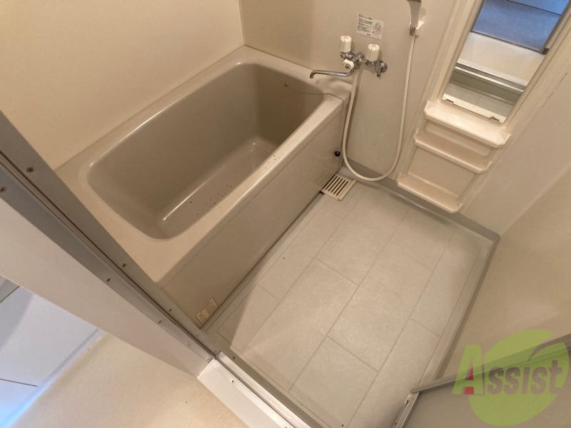 バス・シャワールーム　お風呂です。ゆっくりお風呂につかるのも体に良いですね～