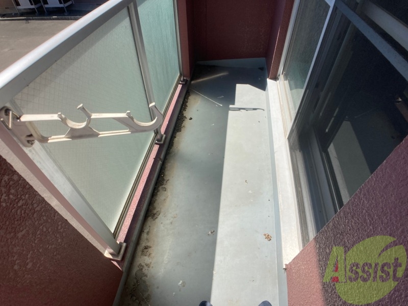 バルコニー　バルコニーです。洗濯物を干したり一息ついたりできますね！