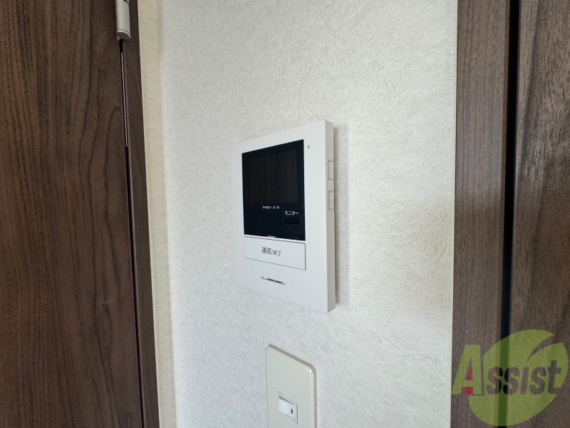 セキュリティ　ＴＶモニター付インターホンです。来客者の顔が見えるので安心！