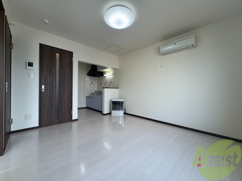 居室・リビング　広くてキレイなお部屋が広がっていて、充実した生活が送れそう。