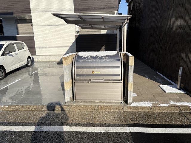 その他　ゴミ捨て場（その他）まで10m