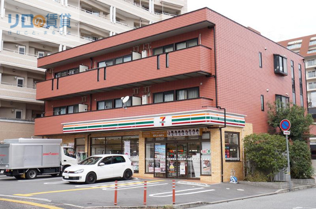 コンビニ　セブンイレブン宝塚湯本町店（コンビニ）まで254m