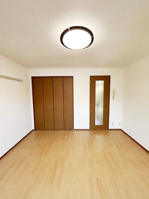 居室・リビング　※参考画像　同建物別部屋同タイプ