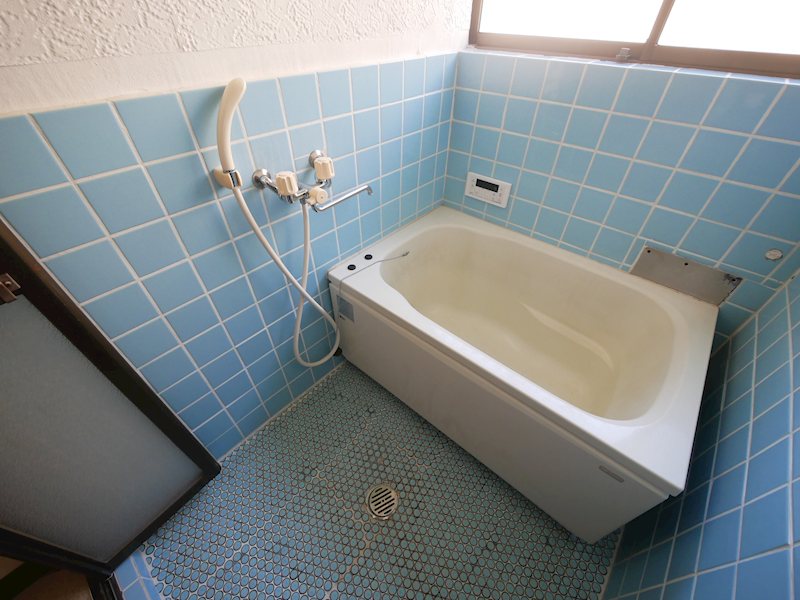 バス・シャワールーム　シャワー・追い焚き機能