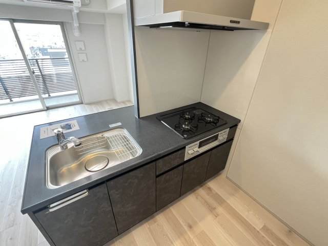 キッチン　コンパクトなキッチンで掃除もラクラク