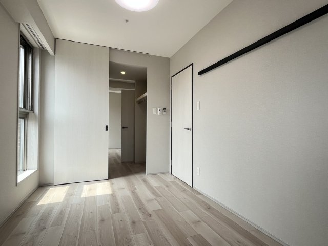 その他部屋・スペース　使い勝手のいい寝室です