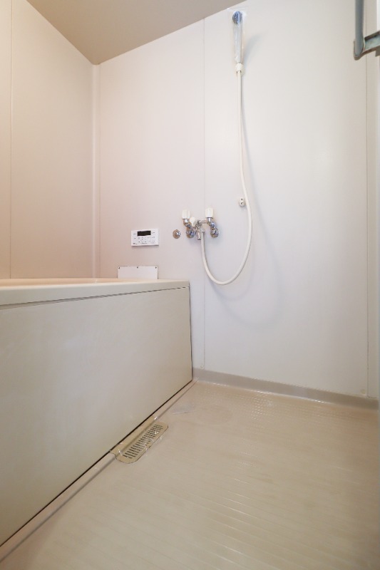 バス・シャワールーム　図面と現状に相違がある場合には現状を優先