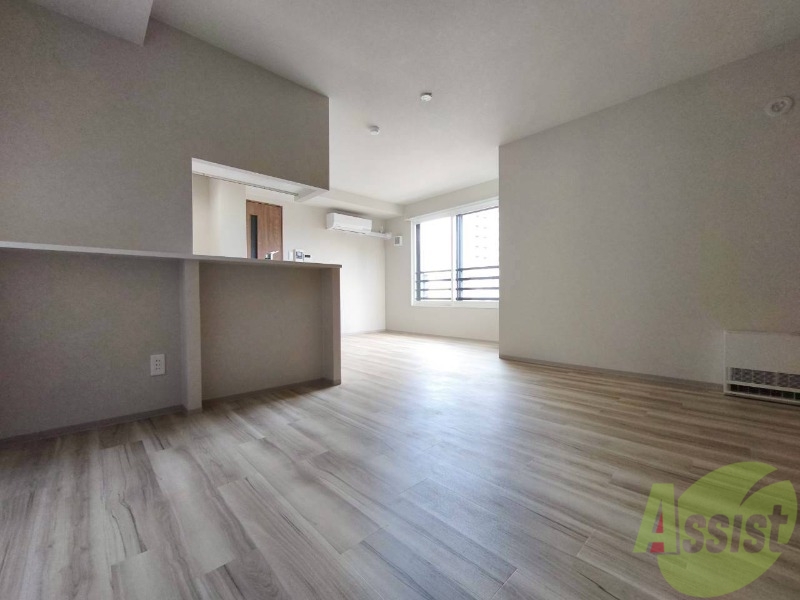 居室・リビング　スタイリッシュな印象のリビングになっています！