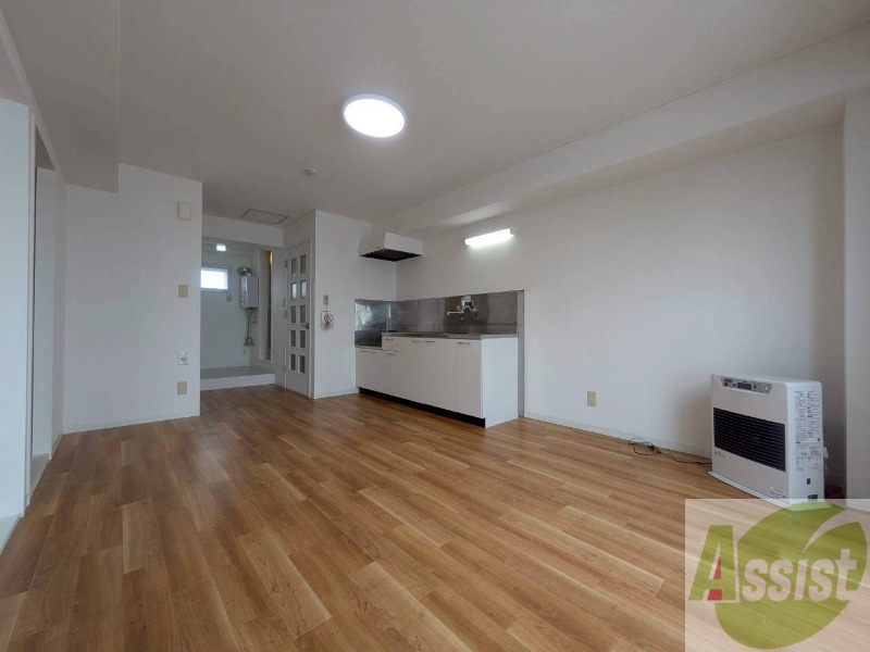 居室・リビング　広くてキレイなお部屋が広がっていて、充実した生活が送れそう。