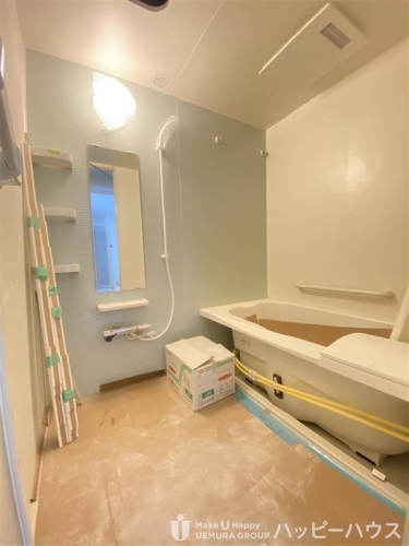 バス・シャワールーム　１０２号室建築中の画像です