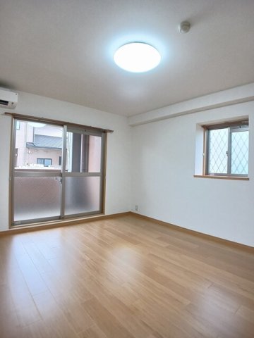 居室・リビング　使い勝手のいい洋室です