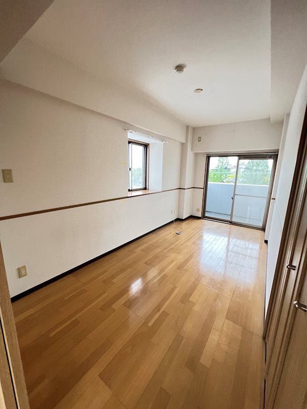 その他部屋・スペース　落ち着いて過ごせるお部屋なので、寝室にいかがでしょうか