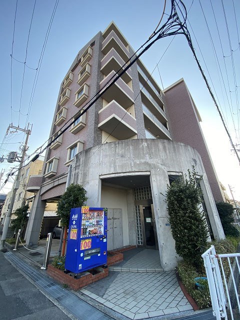 建物外観　外観は落ち着いています