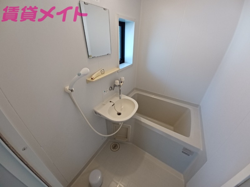 バス・シャワールーム　同物件別室写真