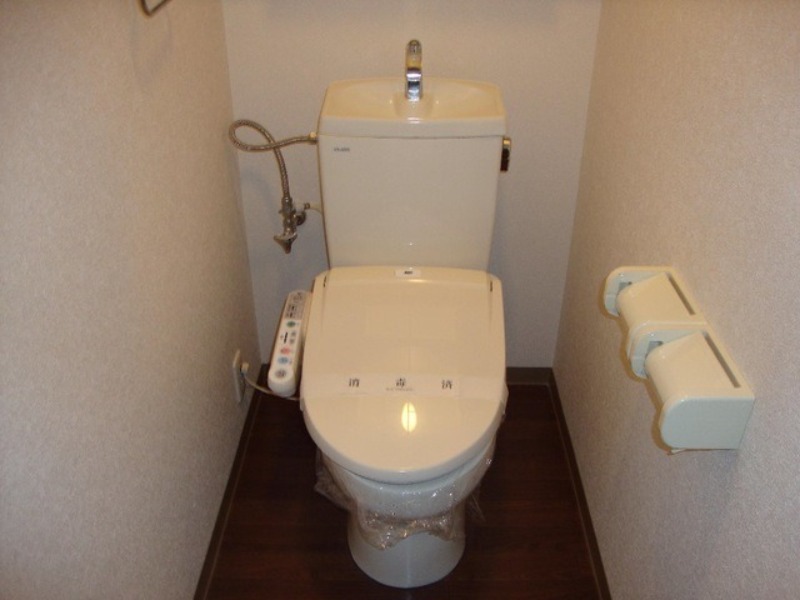 トイレ　図面と現状に相違がある場合には現状を優先