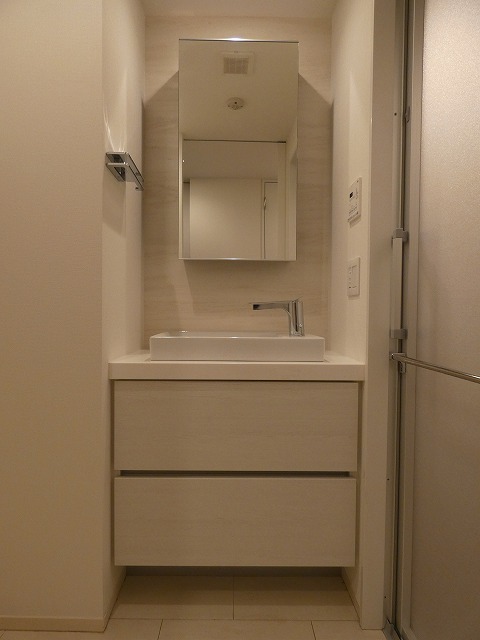 洗面設備　※別部屋の参考写真です。