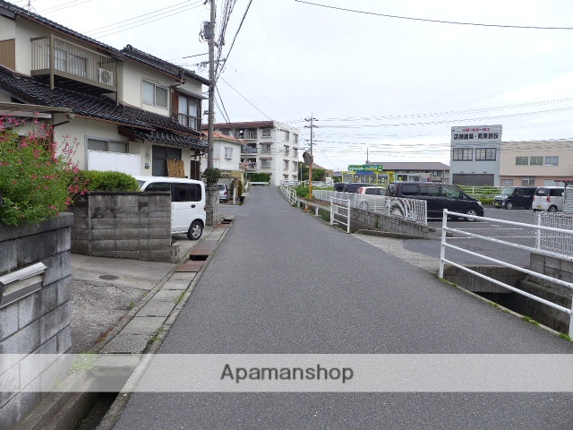 その他　前面道路（その他）まで0m