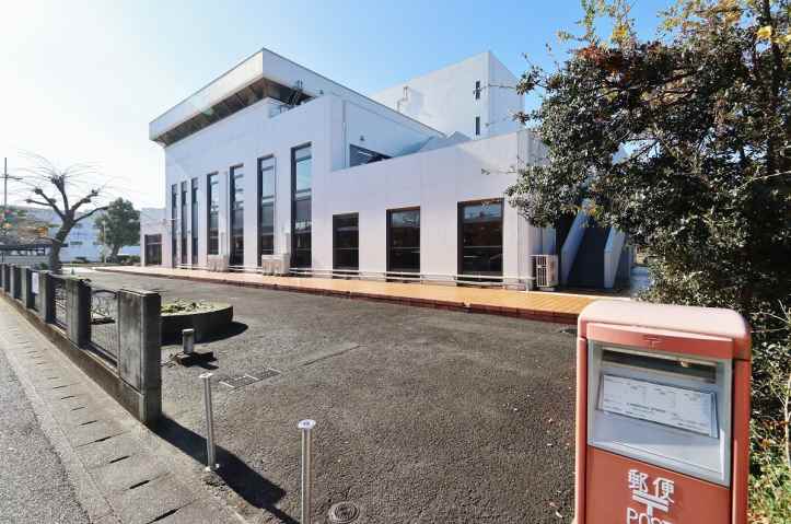 図書館　鳴門市立図書館（図書館）まで508m