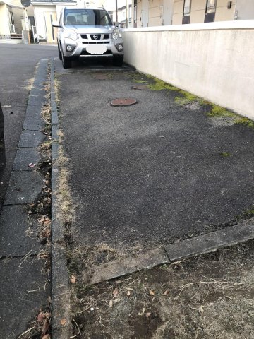 駐車場　玄関前駐車場
