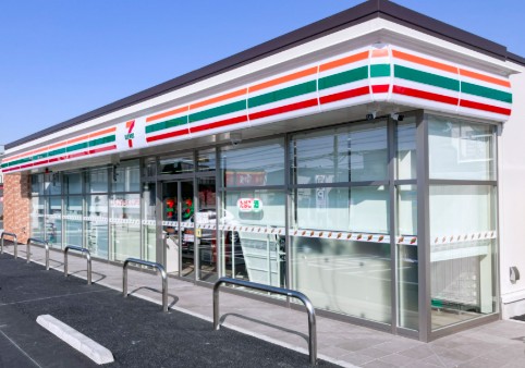 コンビニ　セブン－イレブン　姫路阿保南店（コンビニ）まで1584m
