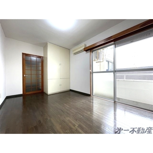 建物外観　洋室