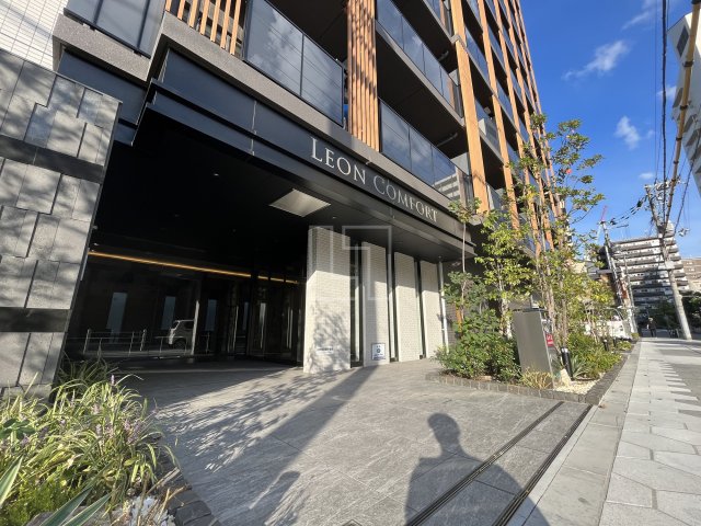 エントランス　レオンコンフォート難波クレア　エントランス