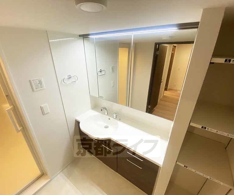 洗面設備　独立洗面台