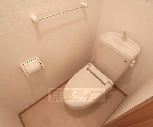 トイレ　ウォームレットトイレです。