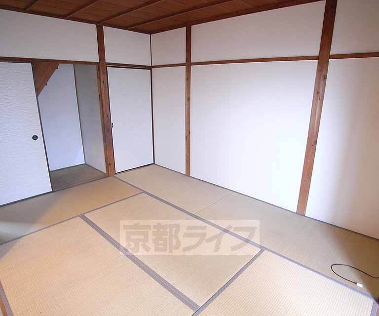 居室・リビング　日本人なら和室でしょ！