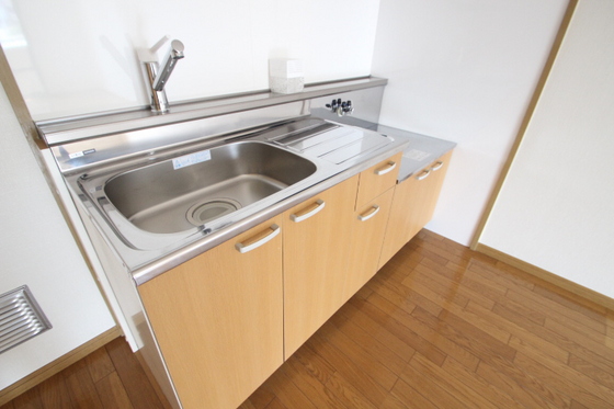 キッチン　※別部屋の写真です