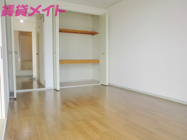 居室・リビング　同タイプの画像です