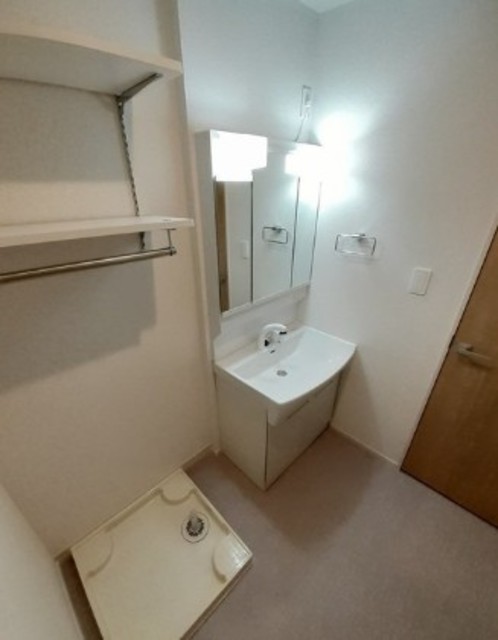 洗面設備　同仕様