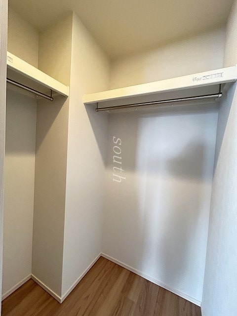 収納　ウォークインクローゼット