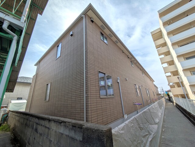 建物外観　建築中