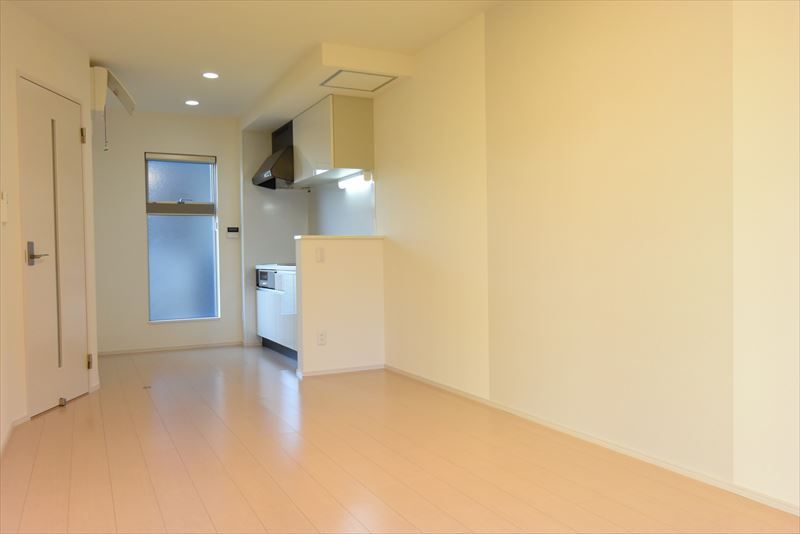 居室・リビング　こちらの居間で趣味の時間をお楽しみください