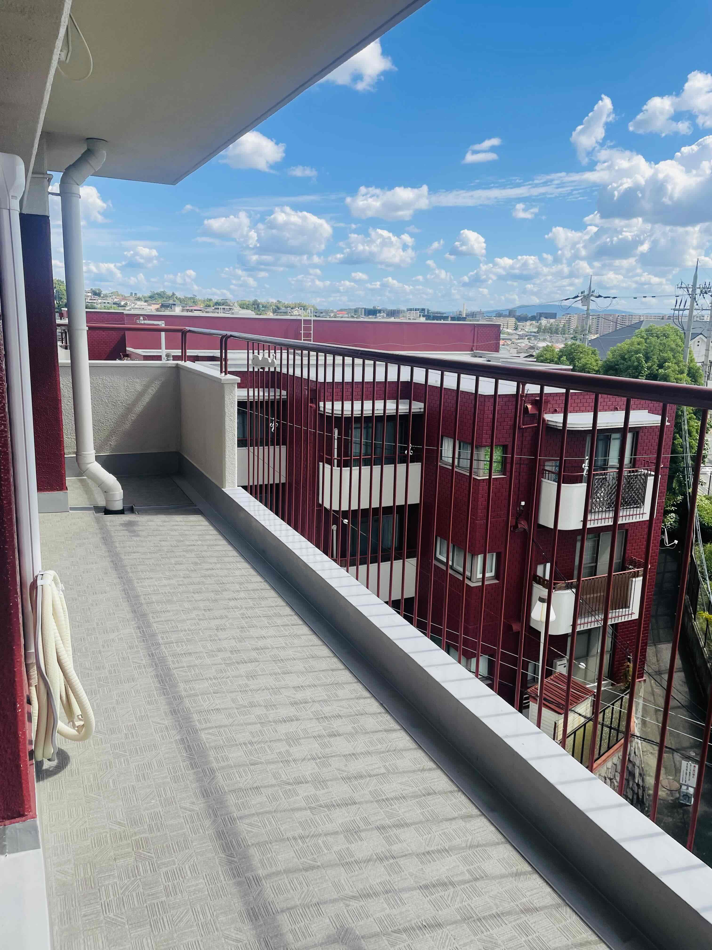 バルコニー　南面バルコニーなので陽当たり良し♪