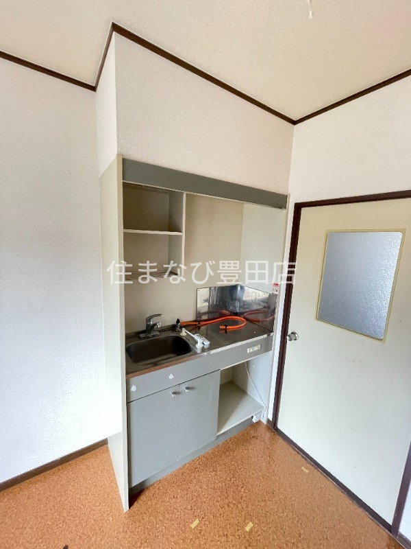 キッチン　別室同型写真