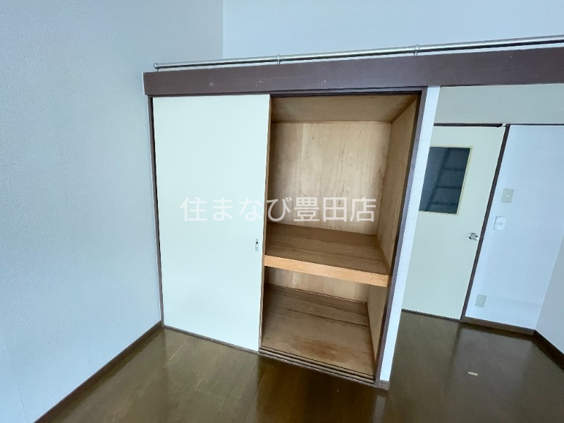 収納　別室同型写真